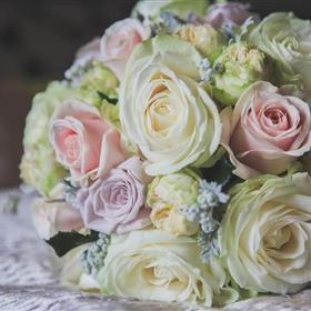 fwthumbLisa bouquet !.jpg
